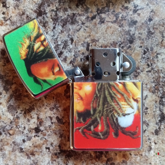 - Bob Marley Refillable lighters - Picture 7 of 7